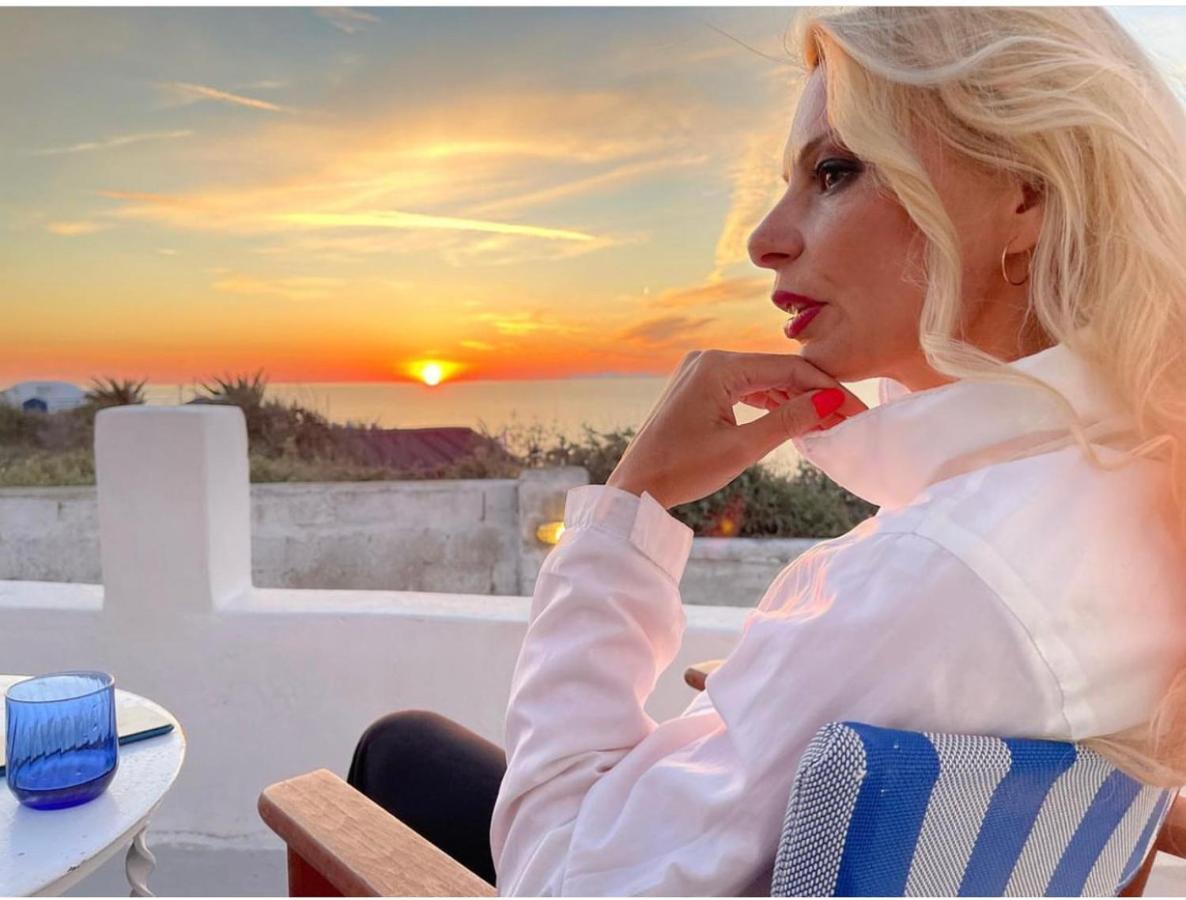 Oia Sunset House Pothitou Villa ภายนอก รูปภาพ