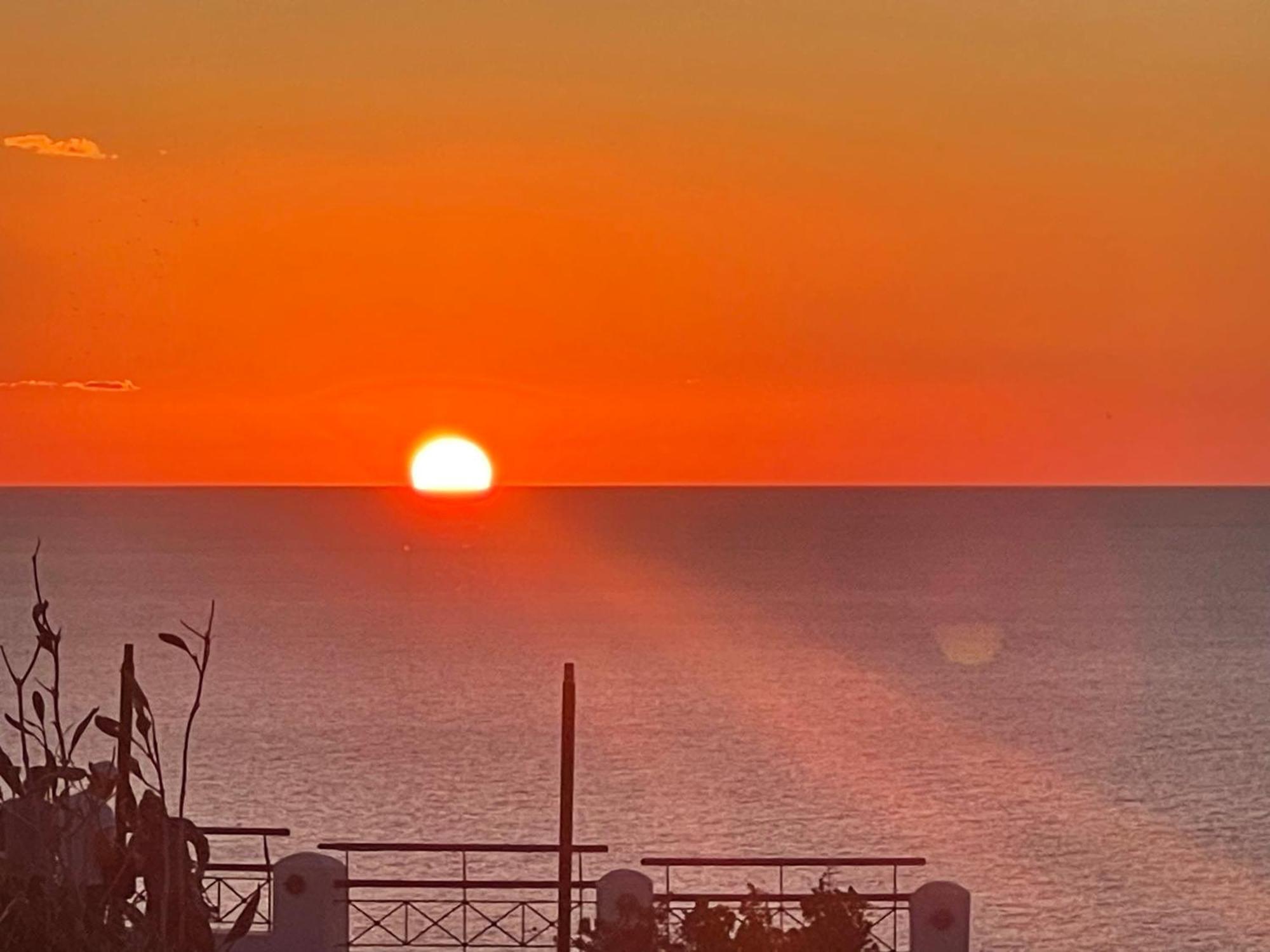 Oia Sunset House Pothitou Villa ภายนอก รูปภาพ
